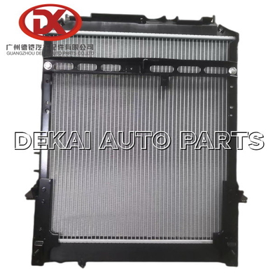 8973710110プラスチック アルミニウム ラジエーターのIsuzuのトラック8971771930 8973874661