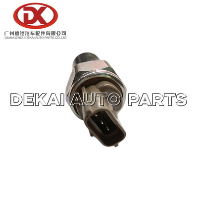 4HK1 燃料圧力センサー 8981197900 8 98119790 0 スペアパーツ ISUZU