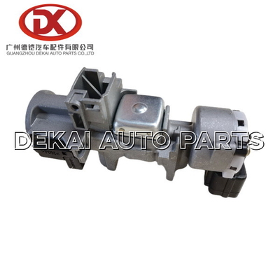 700P 4HK1 ISUZU トラックは 8973870360 8 97387036 0 の点火スイッチ ロック FVR FSR を分けます