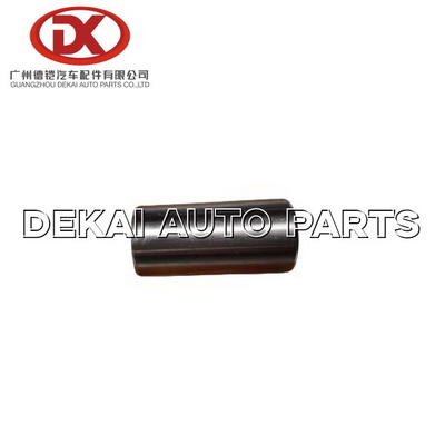 1513510090 8980818290 1 51351009 0を薮で囲むISUZU CXZ81 10PE1の手錠