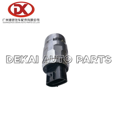 Isuzuの部品FVR 6HK1のメートルの車速センサー8 97328058 1 8973280581
