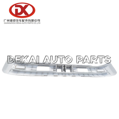 ISUZU 700P 4HK1 NPRのフロント・バンパ8974056341 8974056270 8 97405634 1