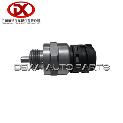 8 98292810 0 後部電源発動スイッチ RR PTO 8982928100 D-Max