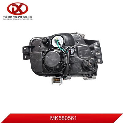 左側霧灯 ミツビシ MK580561 03-5005L 035005L 214-2051L-UEに適しています