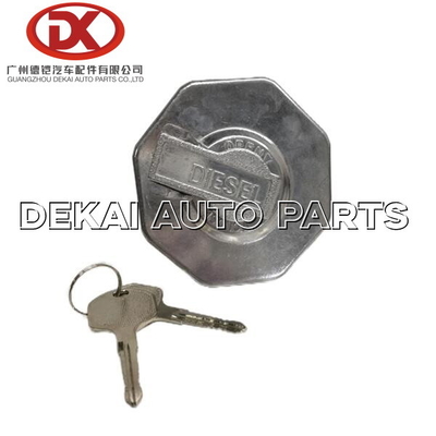 A-092 700P ISUZUのトラックはBOGDANの燃料タンクカバー8981460100を分ける
