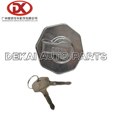 NHKR ISUZUのトラックの部品は燃料タンクの帽子8970956862 8979948211に金属をかぶせる